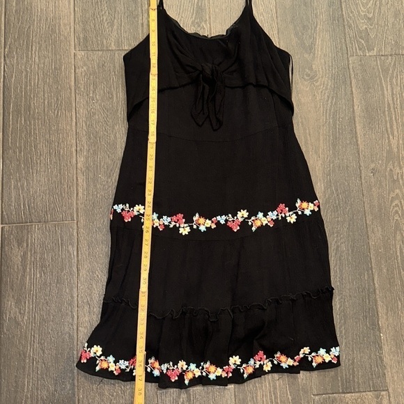 Andre by unit Embroidered black dress - Picture 6 of 7